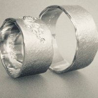 silver rings with diamonds