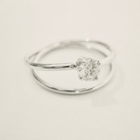 whitegold solitaire with diamond